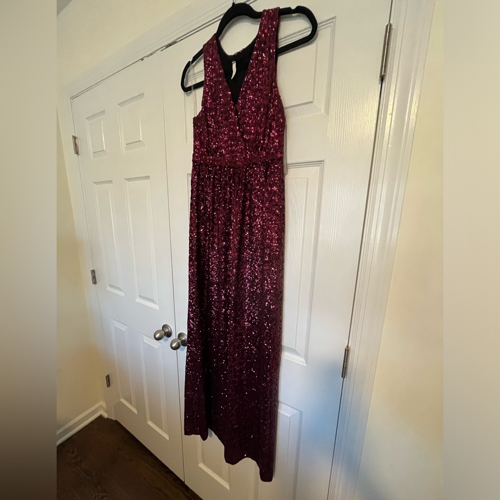 Sequin Dress - MATERNITY Size M Burgundy color
